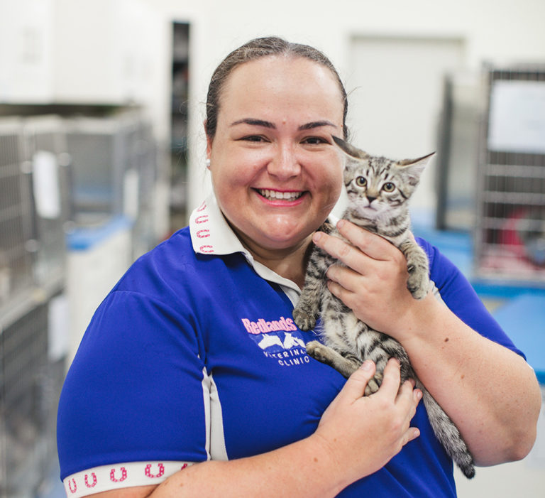 Vet Cleveland Redlands Veterinary Clinic